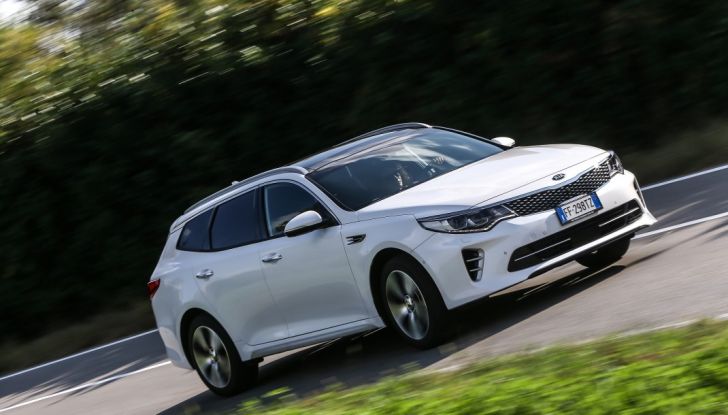 Kia Optima Sportswagon Plug-In Hybrid, evoluzione silenziosa - Foto 13 di 16