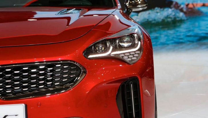 Kia Stinger, la berlina sportiva a trazione posteriore - Foto 16 di 17