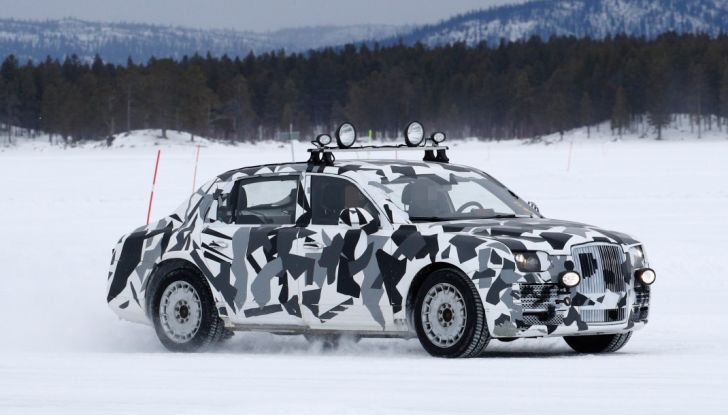 La Kortezh presidenziale di Vladimir Putin arriva per i privati - Foto 10 di 14