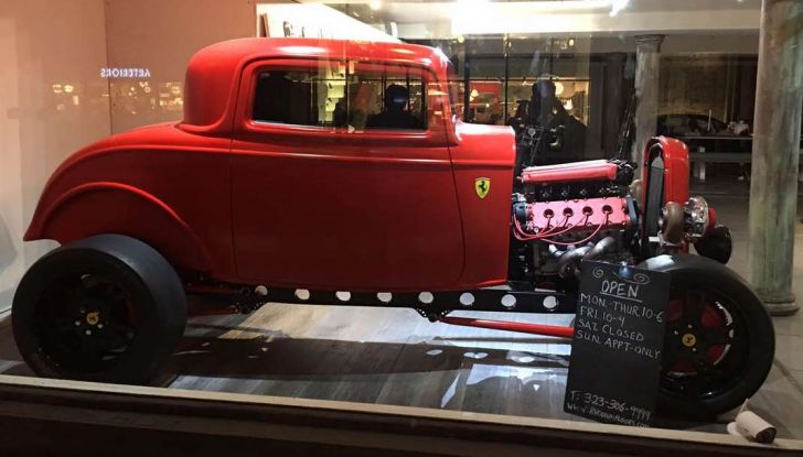 L’hot rod Ferrari è in realtà una Ford del 1932 - Foto 3 di 19
