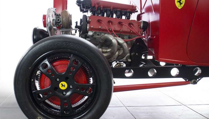 L’hot rod Ferrari è in realtà una Ford del 1932 - Foto 18 di 19