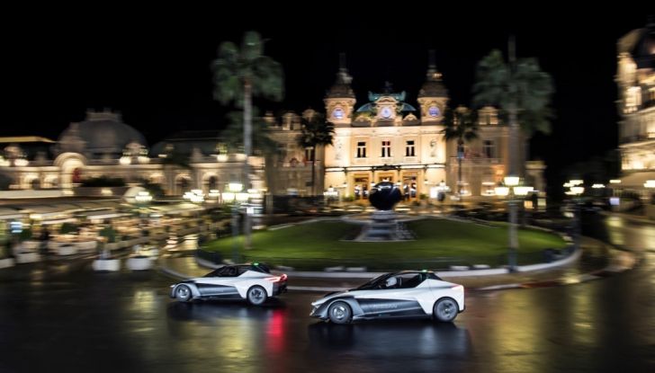 Margot Robbie testimonial di Nissan Electric Con Blade Glider - Foto 4 di 8