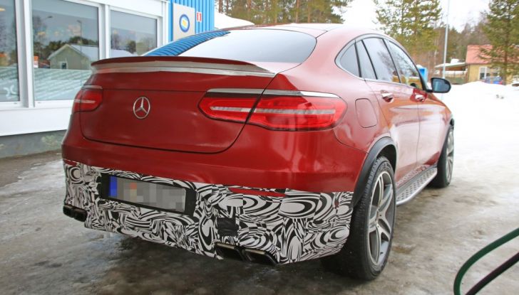 Nuova Mercedes AMG GLC63 2017, le prime foto dei test - Foto 3 di 18