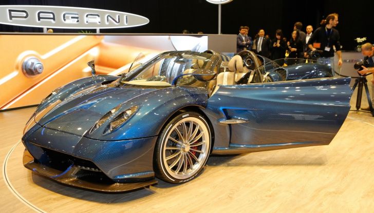 Pagani Huayra Roadster: torna il 6,0 litri V12 di derivazione AMG - Foto 4 di 22