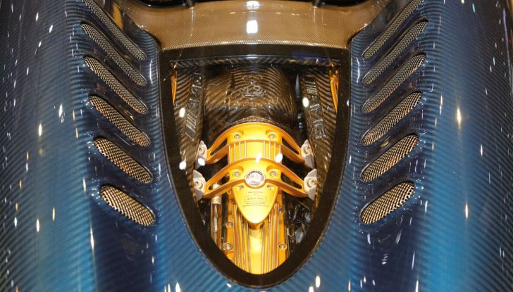 Pagani Huayra Roadster: torna il 6,0 litri V12 di derivazione AMG - Foto 18 di 22