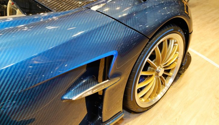 Pagani Huayra Roadster: torna il 6,0 litri V12 di derivazione AMG - Foto 21 di 22
