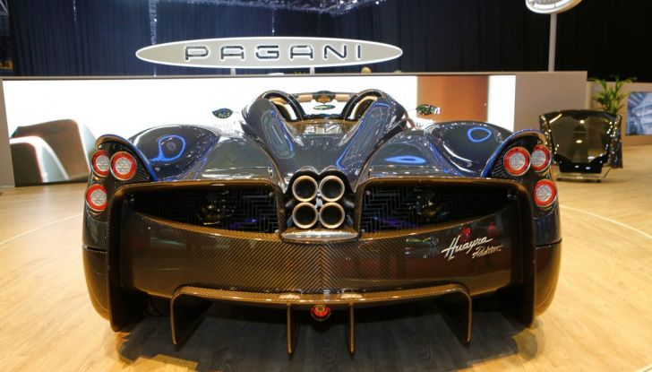Pagani Huayra Roadster: torna il 6,0 litri V12 di derivazione AMG - Foto 2 di 22