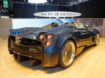 Pagani Huayra Roadster: torna il 6,0 litri V12 di derivazione AMG