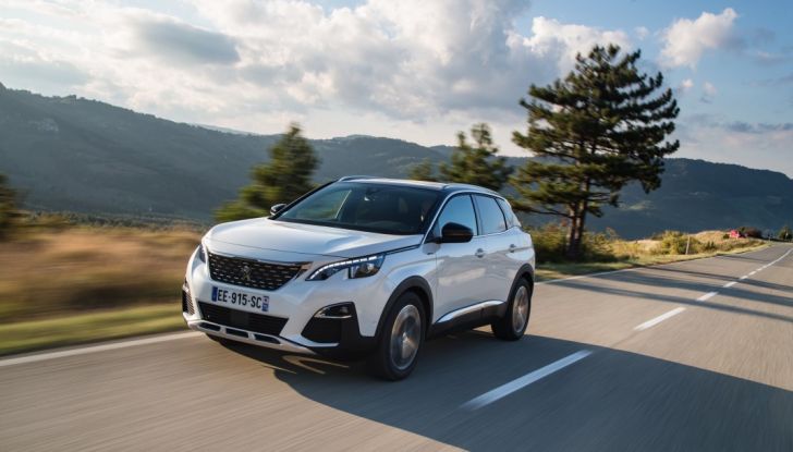 Peugeot 3008: tutti gli allestimenti, i motori ed i prezzi - Foto 27 di 29