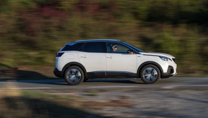 Peugeot 3008: tutti gli allestimenti, i motori ed i prezzi - Foto 2 di 29