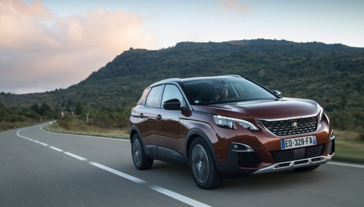 Peugeot 3008: tutti gli allestimenti, i motori ed i prezzi - Foto 3 di 29