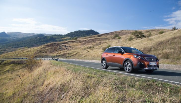 Peugeot 3008: tutti gli allestimenti, i motori ed i prezzi - Foto 4 di 29