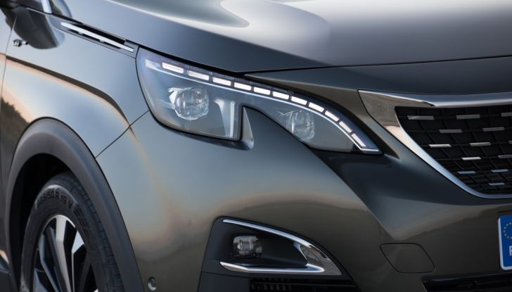 Peugeot 3008: tutti gli allestimenti, i motori ed i prezzi - Foto 15 di 29