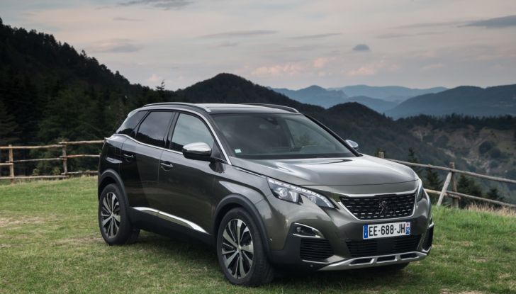 Peugeot 3008: tutti gli allestimenti, i motori ed i prezzi - Foto 19 di 29