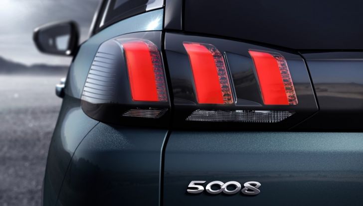 Peugeot 5008, la nostra prova: Il SUV per la famiglia - Foto 11 di 15