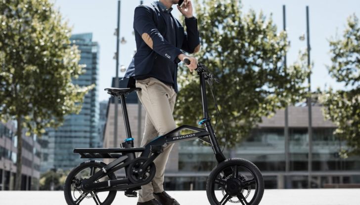 Peugeot 5008, la nostra prova: Il SUV per la famiglia - Foto 8 di 15