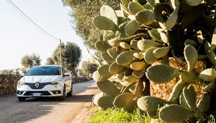 Nuova Renault Mégane Grand Coupé 2017: la quattro porte sportiva - Foto 13 di 35