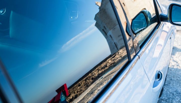 Nuova Renault Mégane Grand Coupé 2017: la quattro porte sportiva - Foto 18 di 35