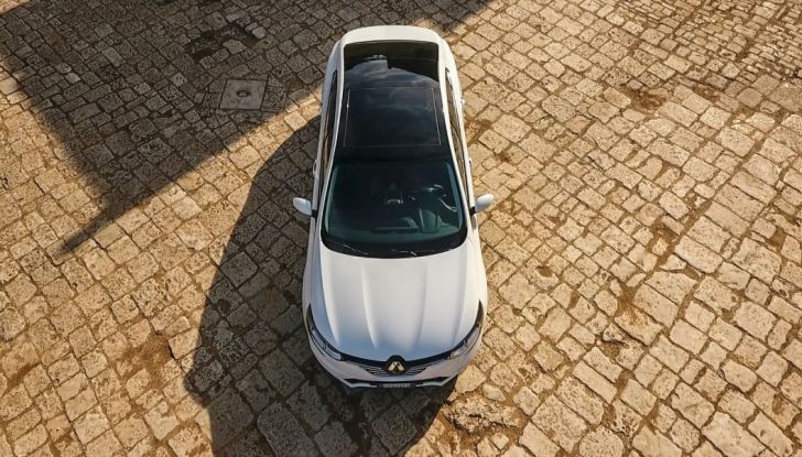 Nuova Renault Mégane Grand Coupé 2017: la quattro porte sportiva - Foto 26 di 35