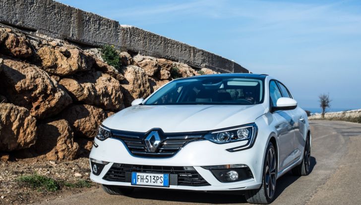 Nuova Renault Mégane Grand Coupé 2017: la quattro porte sportiva - Foto 9 di 35