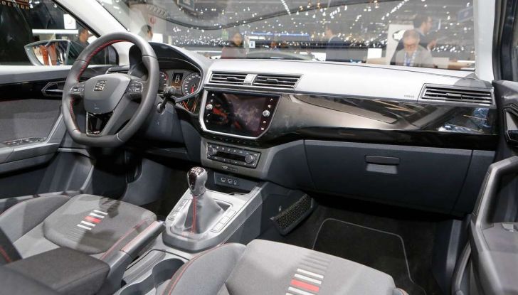 Nuova Seat Ibiza 2017 prime immagini e specifiche tecniche - Foto 10 di 15