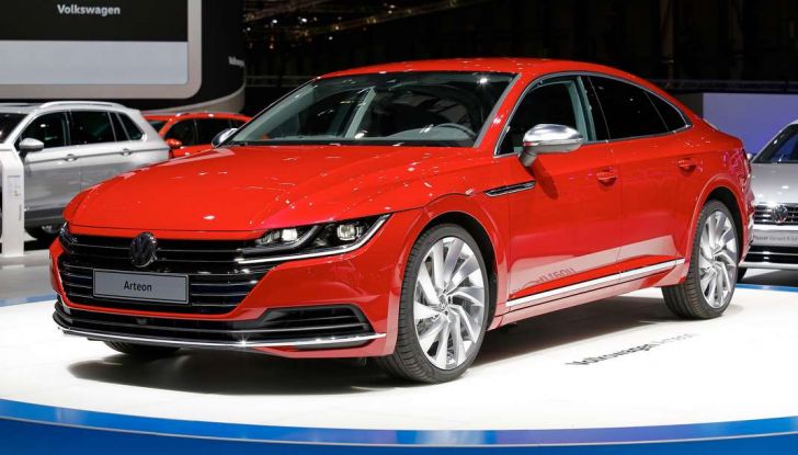 Volkswagen Arteon, la fastback che arriva da Wolfsburg - Foto 20 di 37