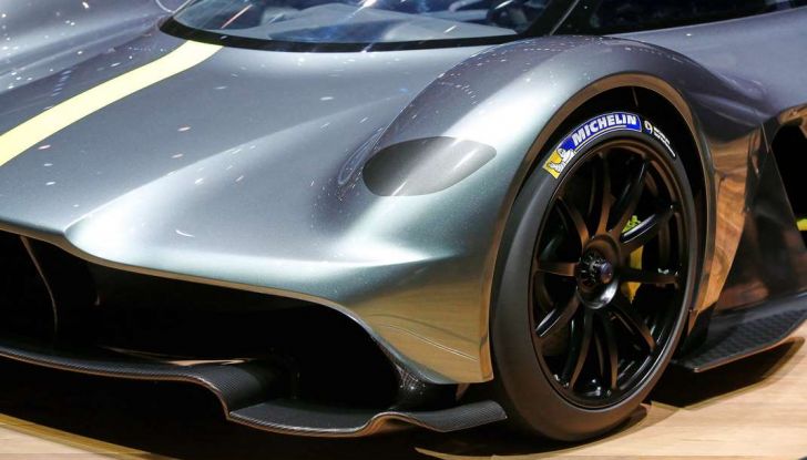 Aston Martin Valkyrie - Foto 3 di 12