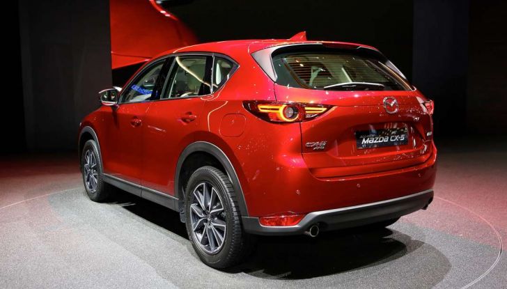 Mazda CX-5 2017: il nuovo SUV coupé in stile Kodo - Foto 8 di 19
