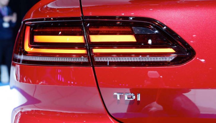 Volkswagen Arteon, la fastback che arriva da Wolfsburg - Foto 26 di 37