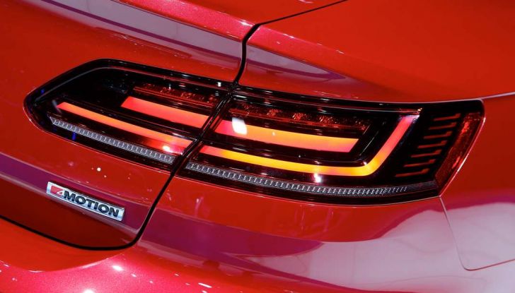 Volkswagen Arteon, la fastback che arriva da Wolfsburg - Foto 35 di 37