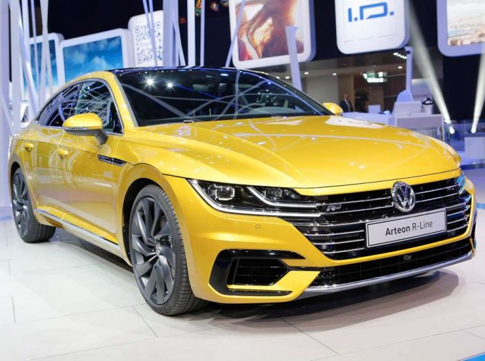 Volkswagen Arteon, la fastback che arriva da Wolfsburg