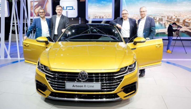 Volkswagen Arteon, la fastback che arriva da Wolfsburg - Foto 4 di 37