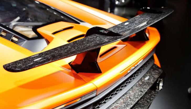 Lamborghini Huracan Performante - Foto 7 di 14