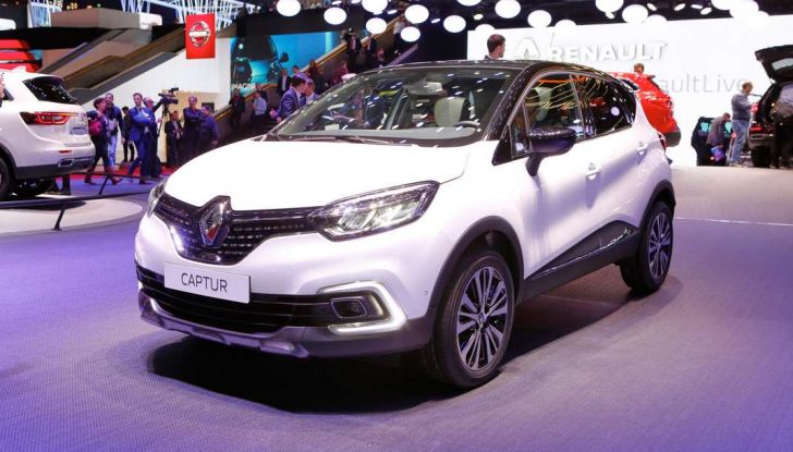 Nuova Renault Captur, il restyling debutta a Ginevra - Foto 3 di 11