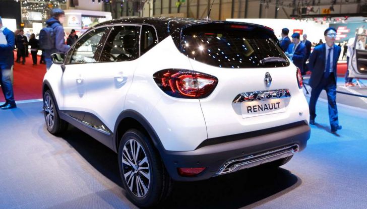 Nuova Renault Captur, il restyling debutta a Ginevra - Foto 6 di 11