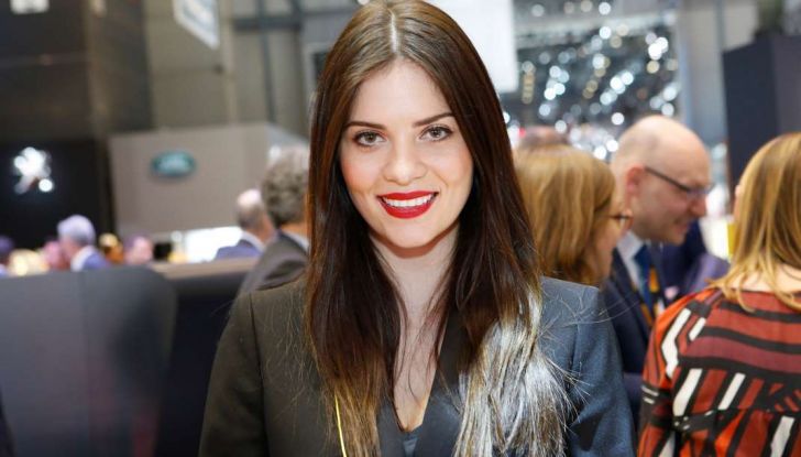 Salone di Ginevra 2017: le ragazze più belle in una gallery - Foto 13 di 21