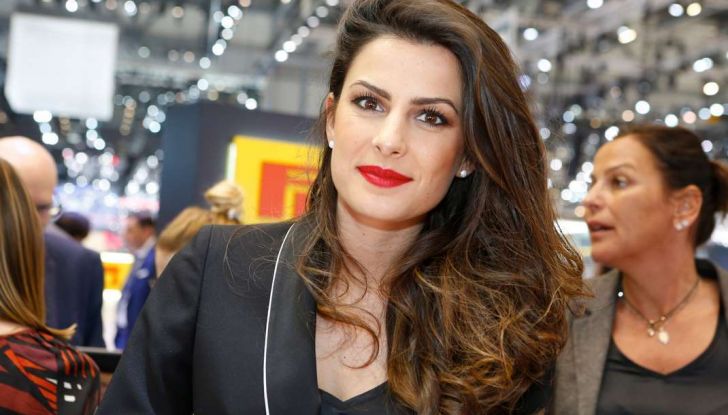 Salone di Ginevra 2017: le ragazze più belle in una gallery - Foto 14 di 21