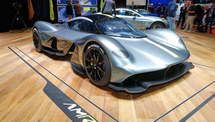 Aston Martin Valkyrie - Foto 5 di 12