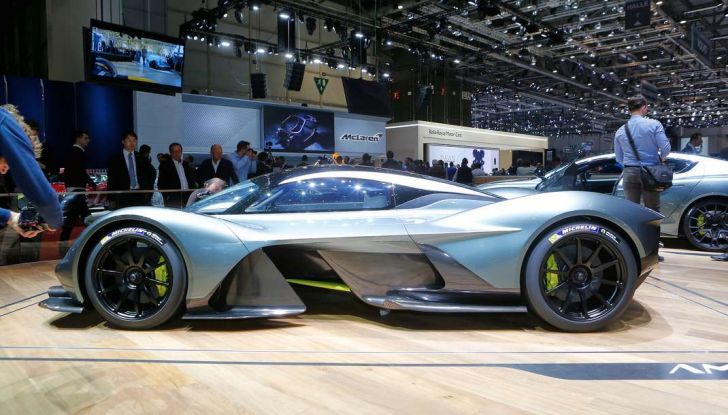 Aston Martin Valkyrie - Foto 2 di 12