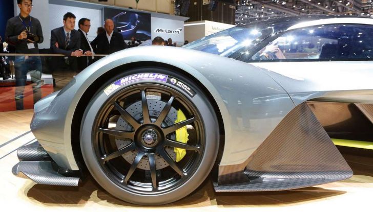 Aston Martin Valkyrie - Foto 6 di 12