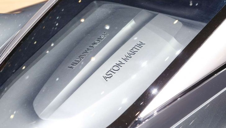 Aston Martin Valkyrie - Foto 11 di 12