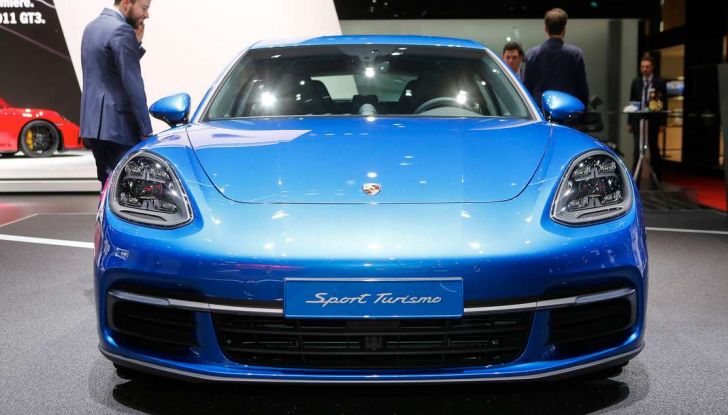 Porsche Panamera Sport Turismo, velocità d’elite - Foto 2 di 9