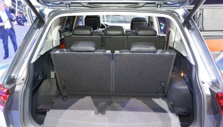 Volkswagen Tiguan Allspace: 4Motion, sette posti e DSG - Foto 10 di 13