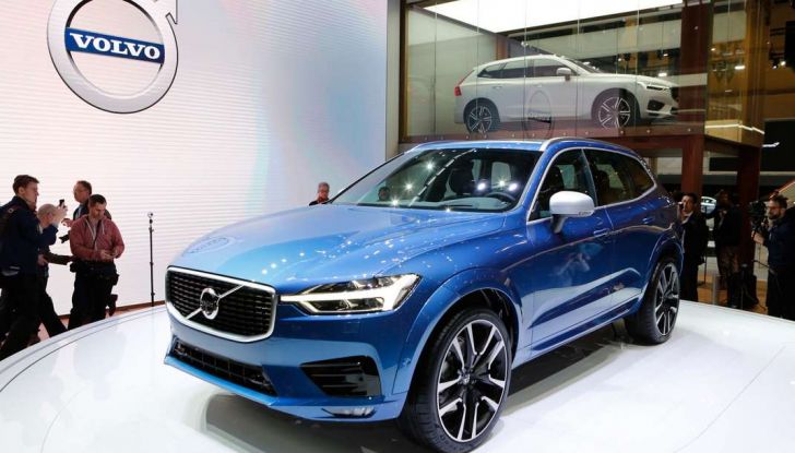 Nuova Volvo XC60 2017: Il martello di Thor - Foto 4 di 22