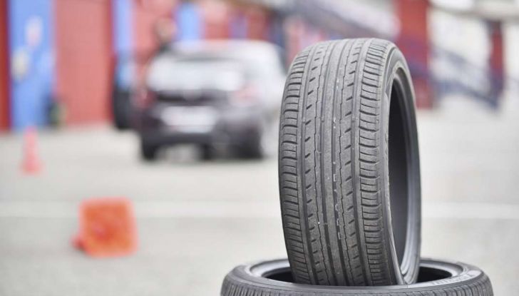 Yokohama 100th Anniversary: prova in pista di 3 nuovi pneumatici - Foto 2 di 67