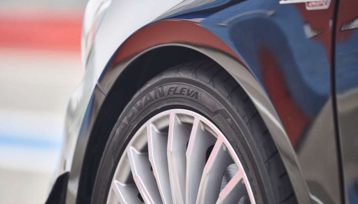 Yokohama 100th Anniversary: prova in pista di 3 nuovi pneumatici - Foto 40 di 67