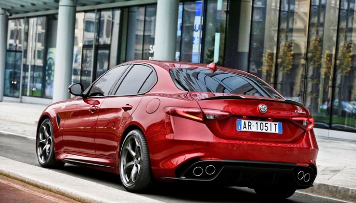 Alfa Romeo Giulia Sport Edition arriva nelle concessionarie a 47.000 euro - Foto 8 di 12