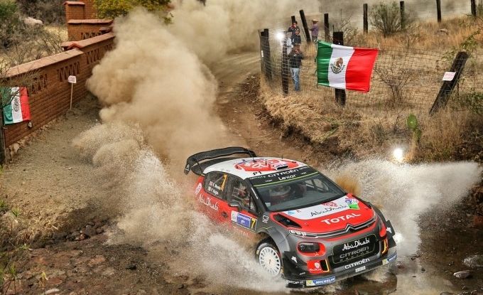 Le CITROËN C3 WRC infiammano Città del Messico - Foto 3 di 5