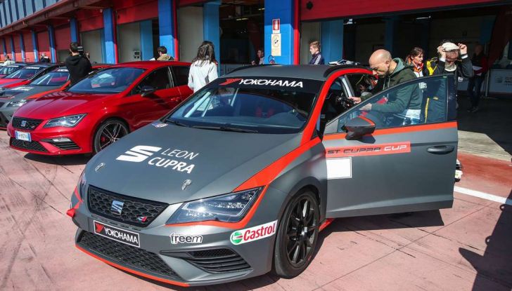 Seat Leon Cupra ST provata in pista a Franciacorta - Foto 35 di 57