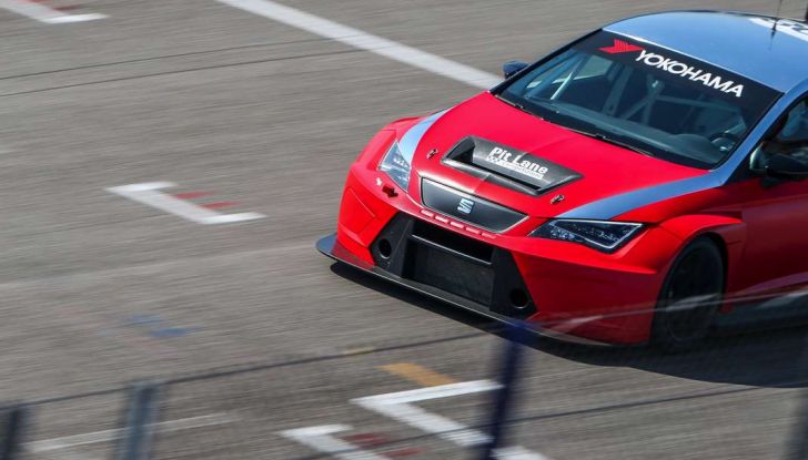 Seat Leon Cupra ST provata in pista a Franciacorta - Foto 31 di 57